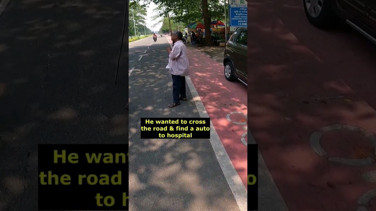 A helpless Blind Man on Road🥺 I Be kind to others 🙏 