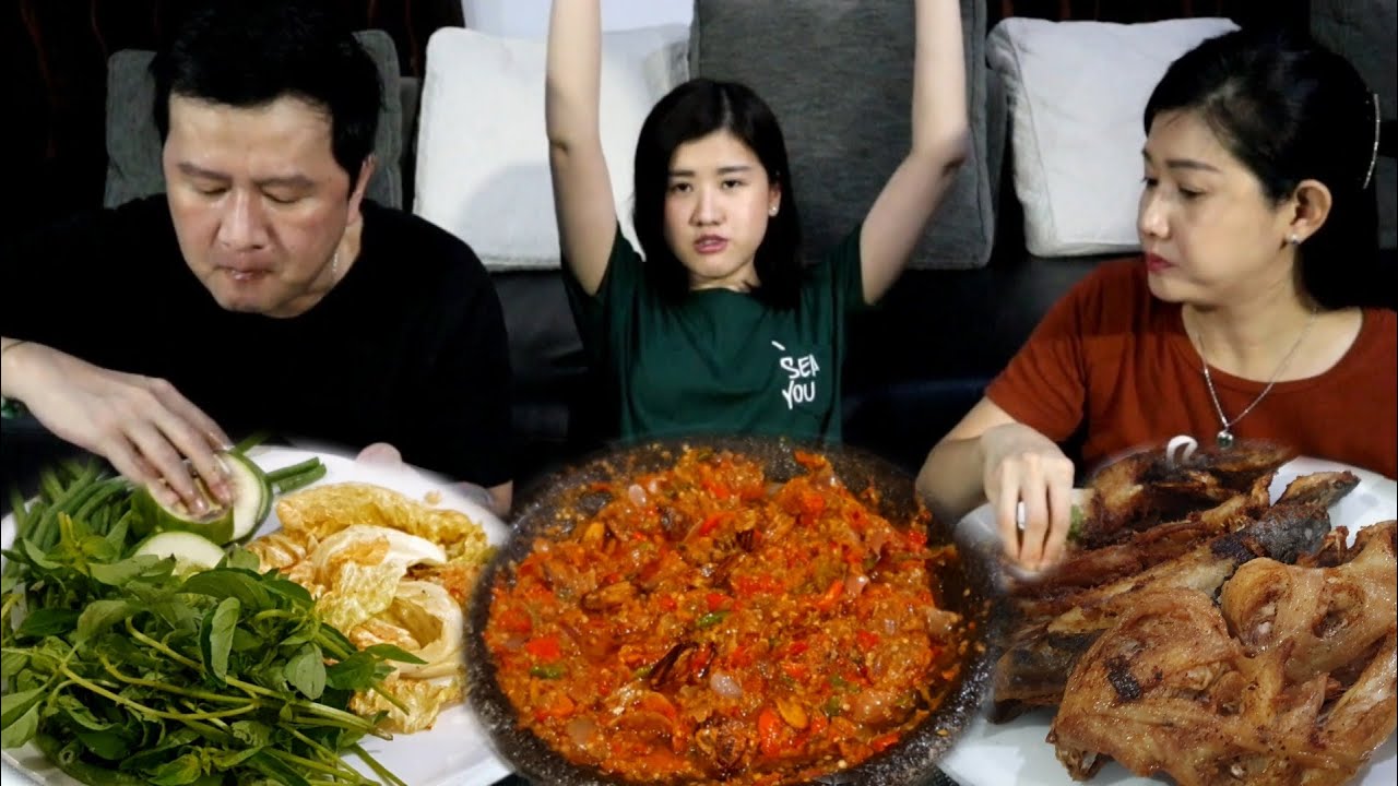 PA BUATIN SAMBEL ALA KAKI LIMA EEHHH NASI LUDES