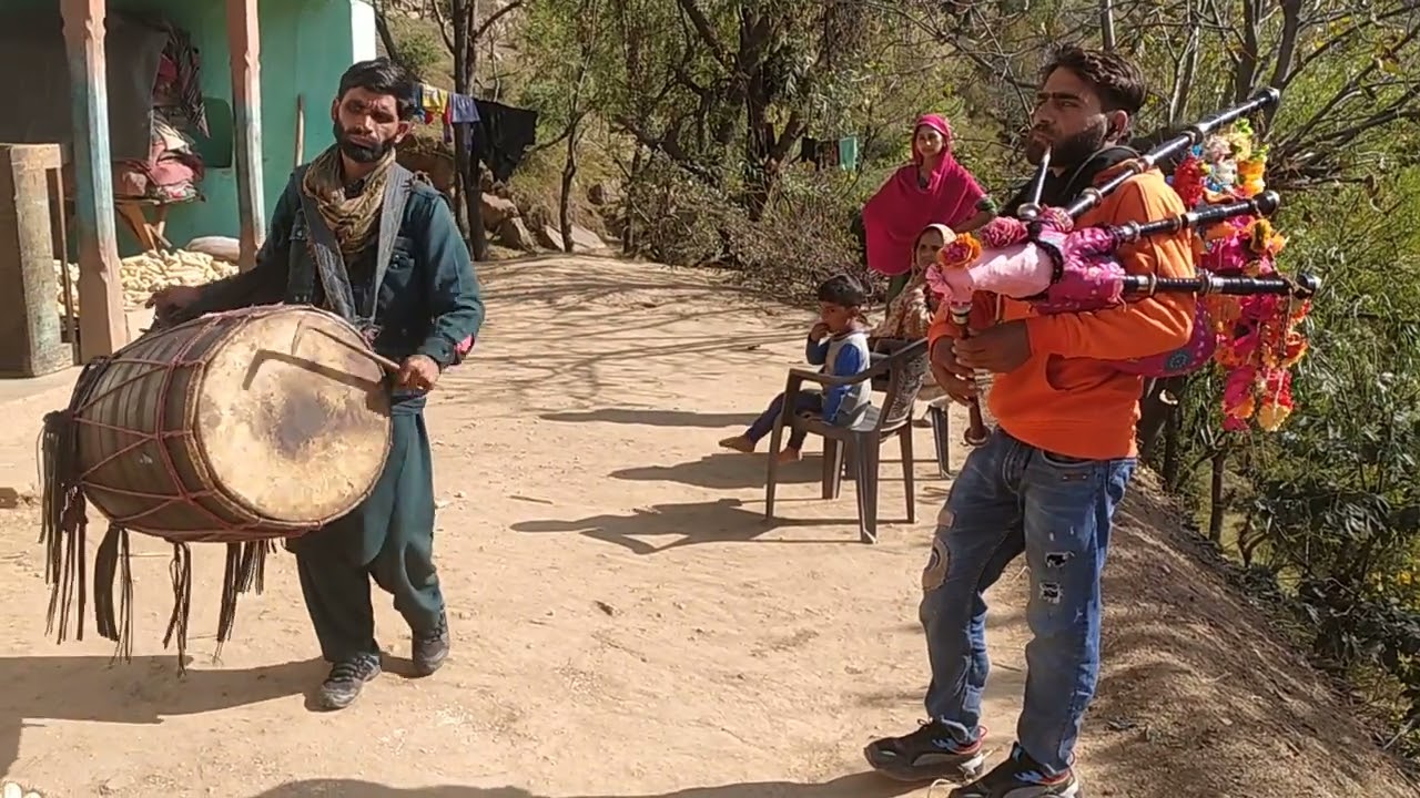 Dhol been at program Makund #viral  Like share comment kara Mudasir Falak