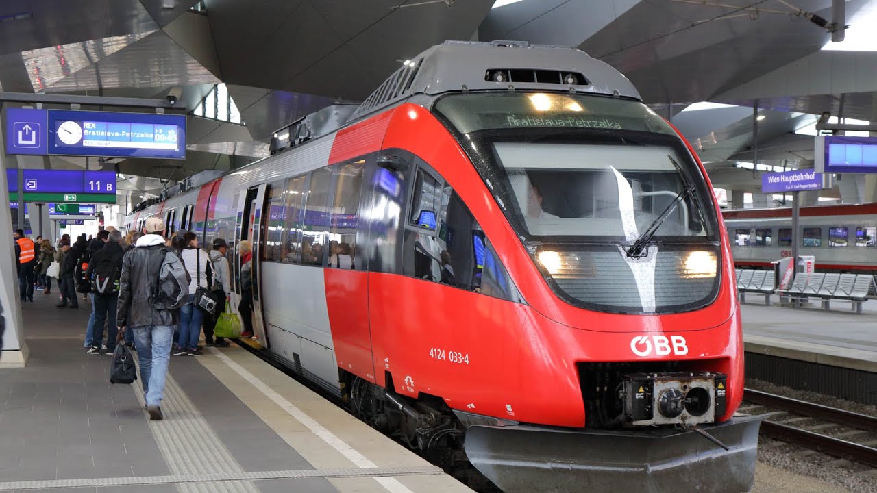 [&Ouml;BB] REX 7617 For Bratislava Petrzalka | Wien Hbf