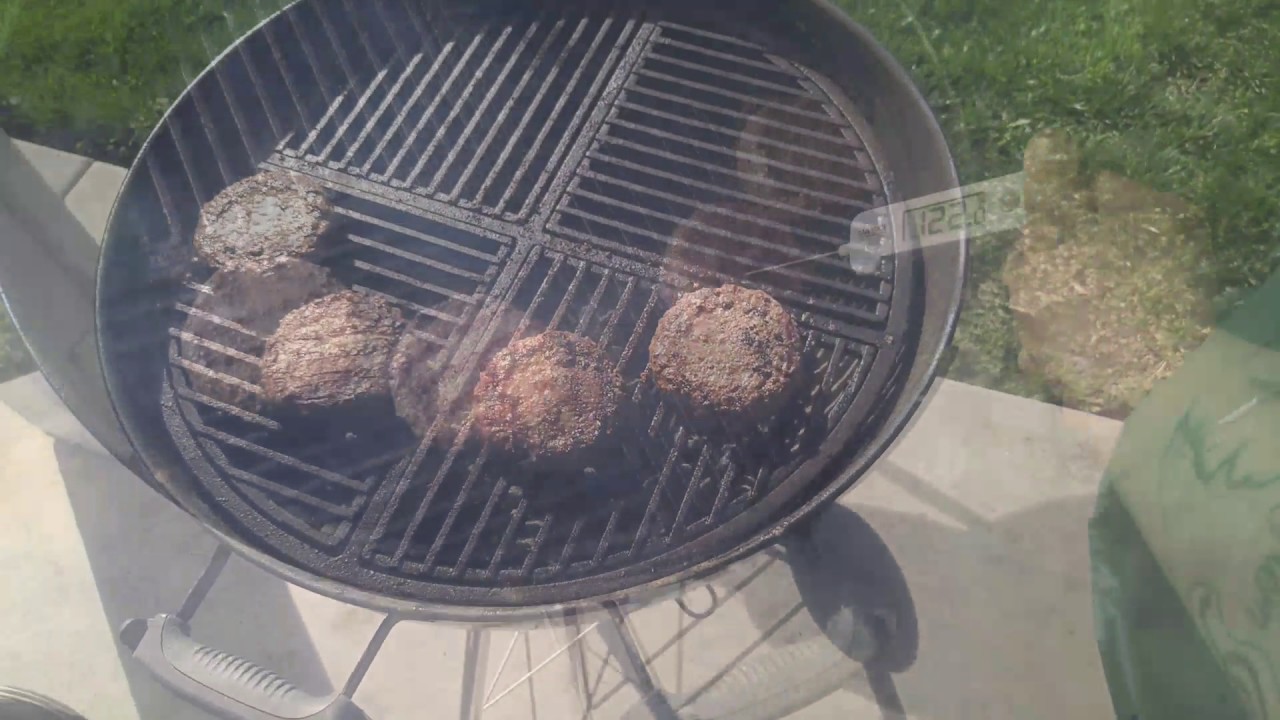 Burgers on the Craycort Cast Iron Grate (22in)