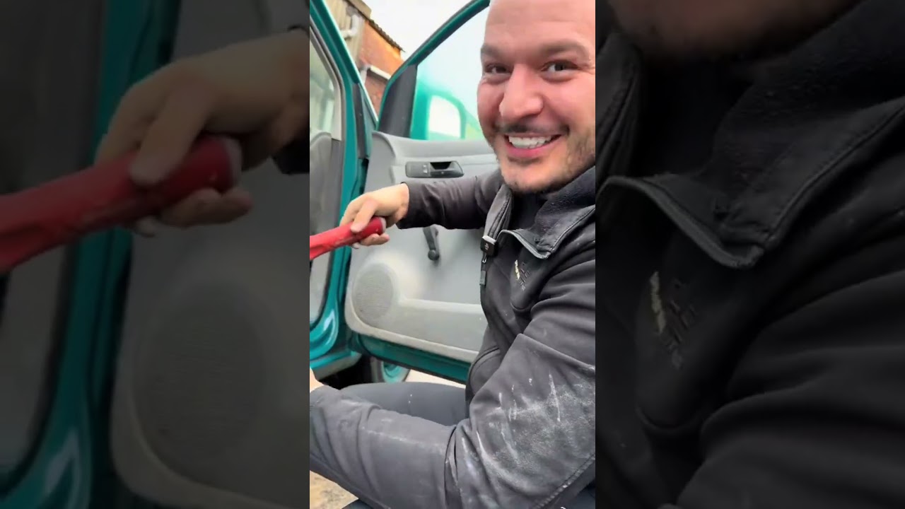 Worst repair ever? 😳😱#tmgspecialistvans #antontmg #viral #vwcaddy #worstrepair