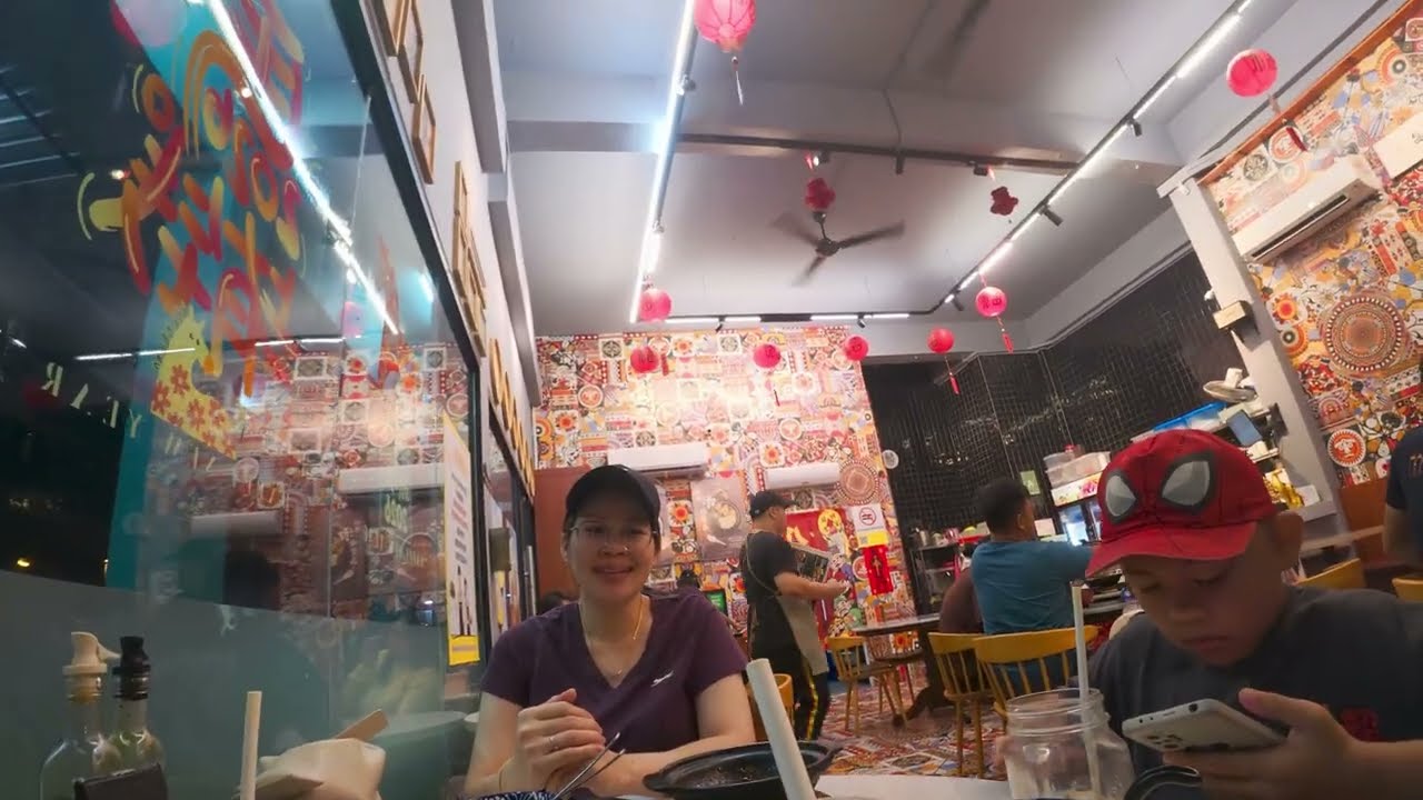 Makai Bak Kut Teh Di Sarikei dan Suasana malam di jalai pasar Sarikei