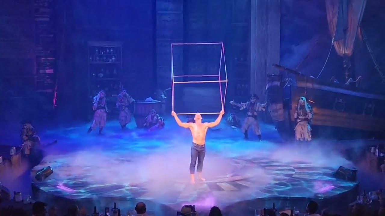 Cube manipulation act at Joya Cirque du Soleil dinner show