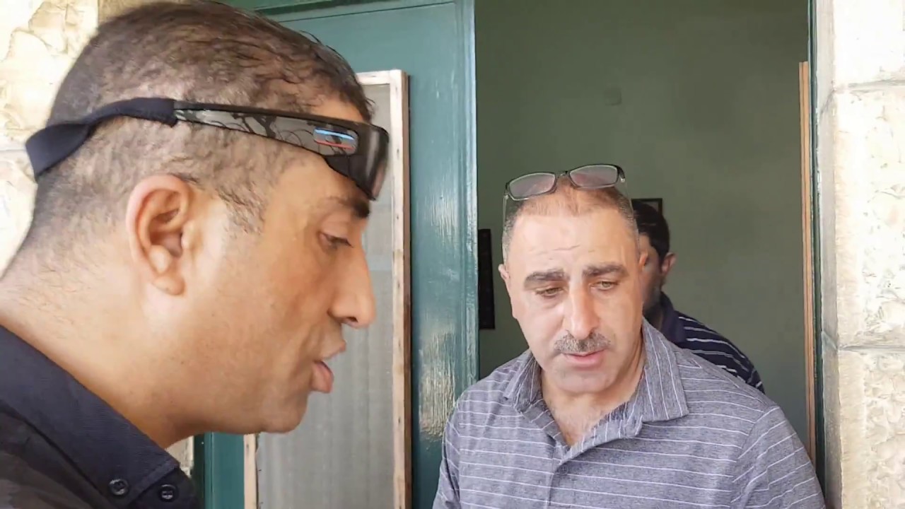 هروب عائلة من منزل بعد ظهور 4 افاعي داخله مع جمال العمواسي