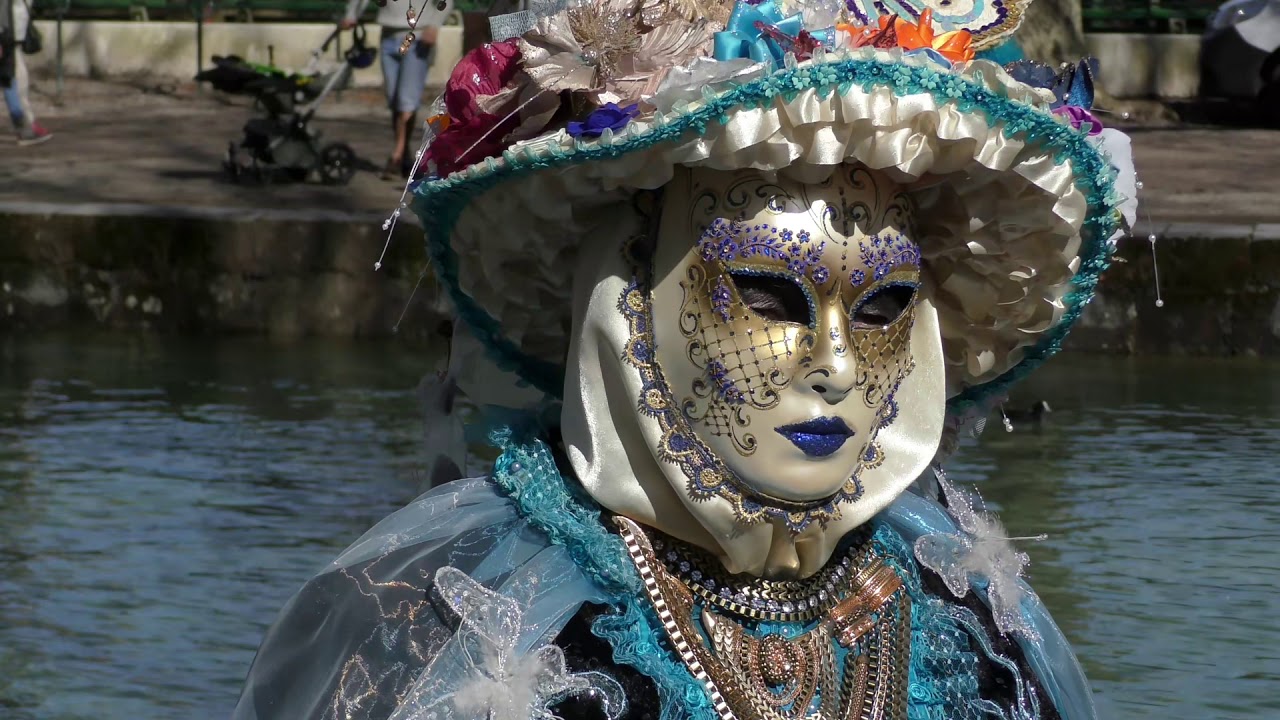 Haute-Savoie #carnaval #vénitien d'#Annecy 2019 au bord du canal