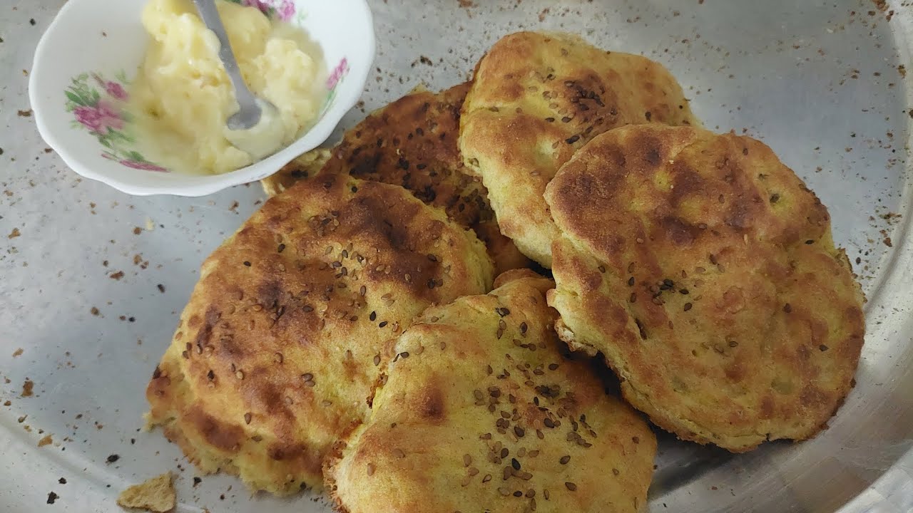 Yellow pollen | Traditional bread of the Lor people🧇🍯
