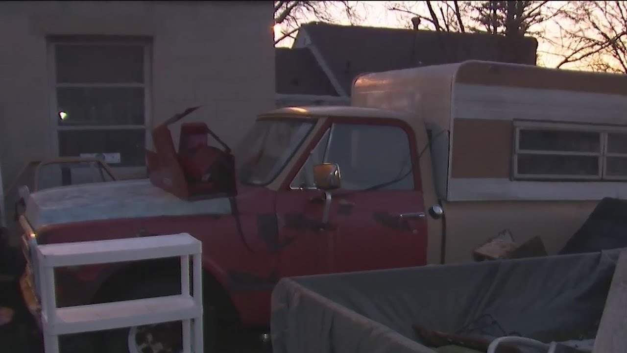 Proposed ordinance would prohibit Whitehall homeowners from parking in their backyards