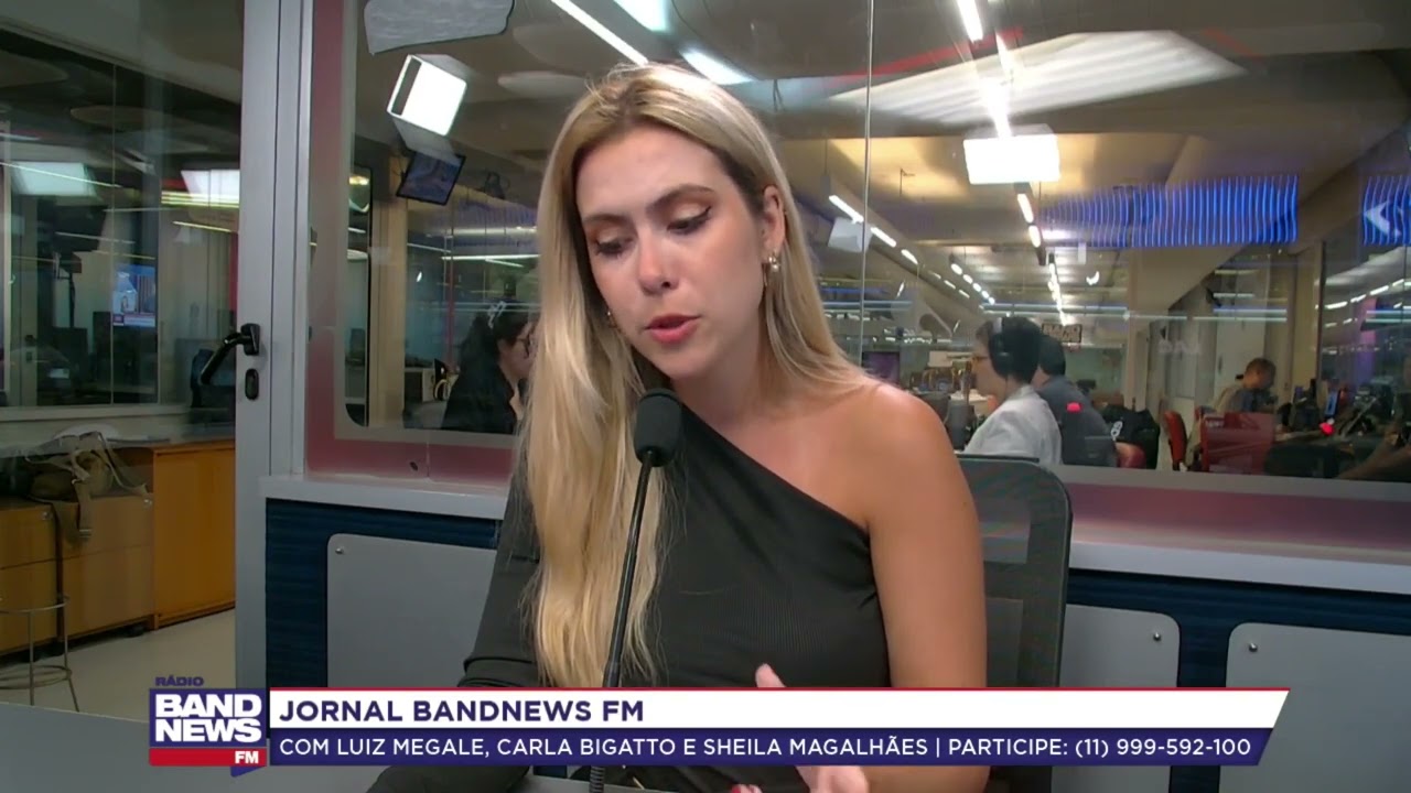 Ambulantes acampam na frente do Ibirapuera aguardando liberação para vendas no Carnaval