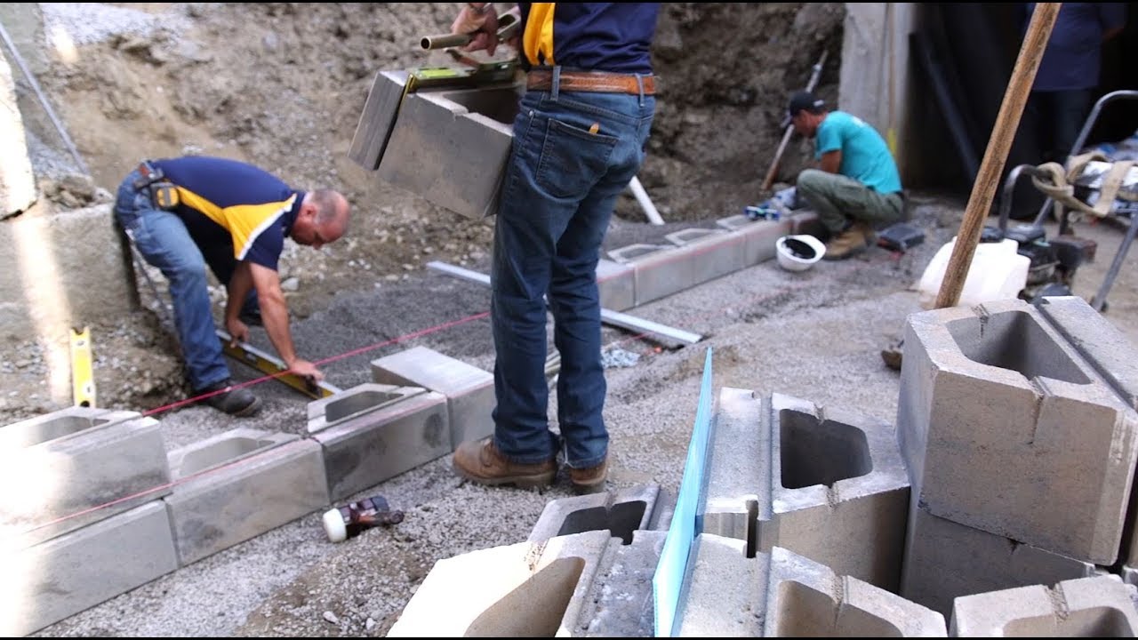 Construction d'un mur de soutènement