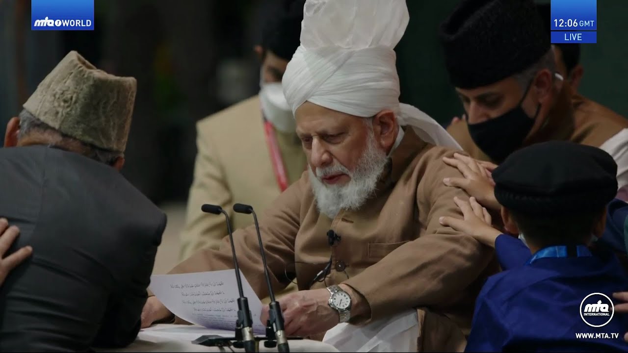 International Bai'at Ceremony: Jalsa Salana UK 2025