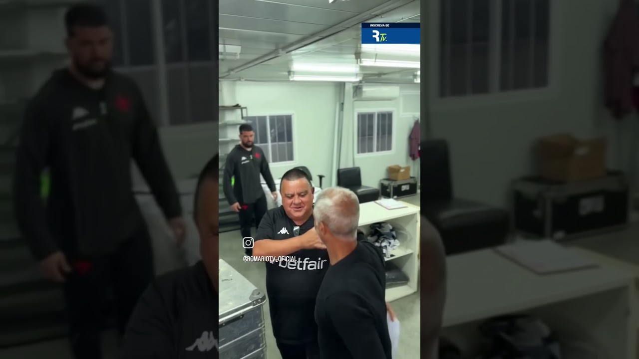BASTIDORES DA VISITA DE ROM&Aacute;RIO AO CT DO VASCO. #vasco #vascodagama