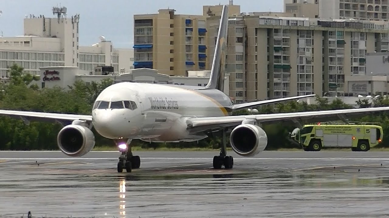 San Juan Airport: Silver Maddog & UPS 757 EMERGENCY Landing!