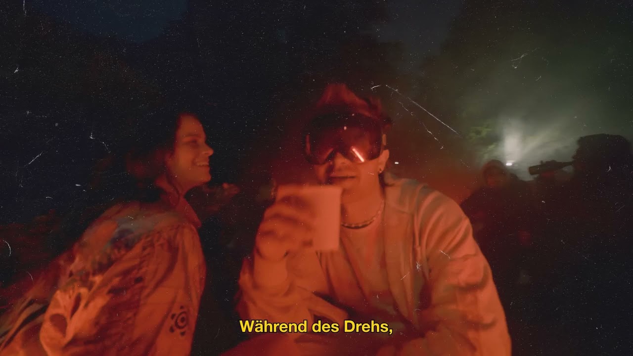 Ski Aggu &ndash; besoffen in den spiegel schauen (Gel&ouml;schtes Video)
