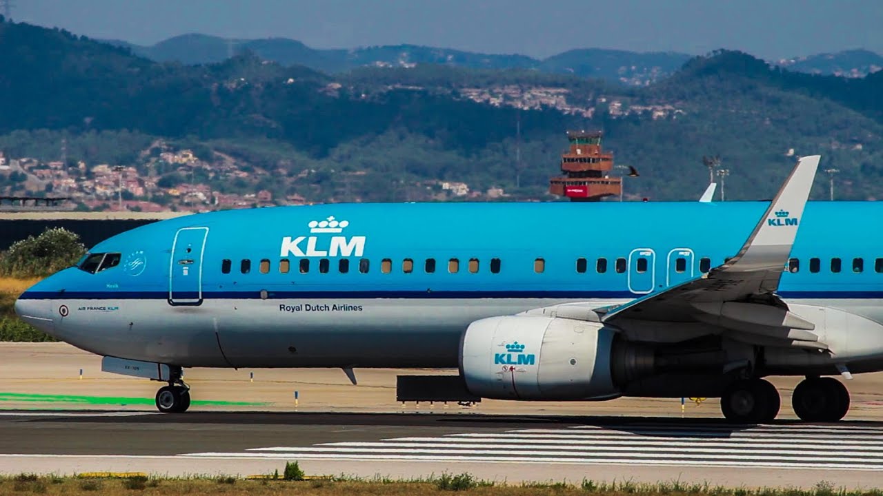 KLM 737 PH-BXE Take-off Barcelona Airport