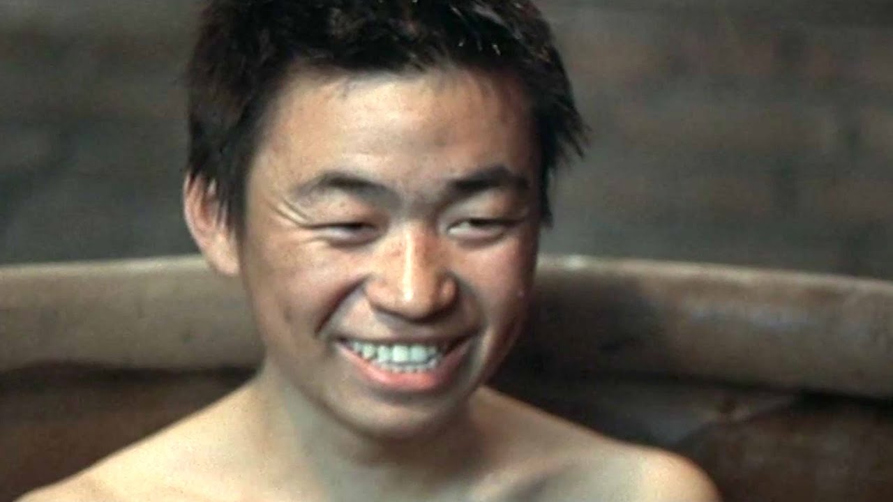 一条人命给3万，王宝强出道即封神的电影，把人性之恶展现得淋漓尽致！