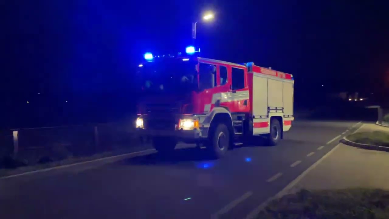 [4k] Ausrücken der Freiwilligen Feuerwehr Witten Löscheinheit Hölzer + anrückende Kräfte
