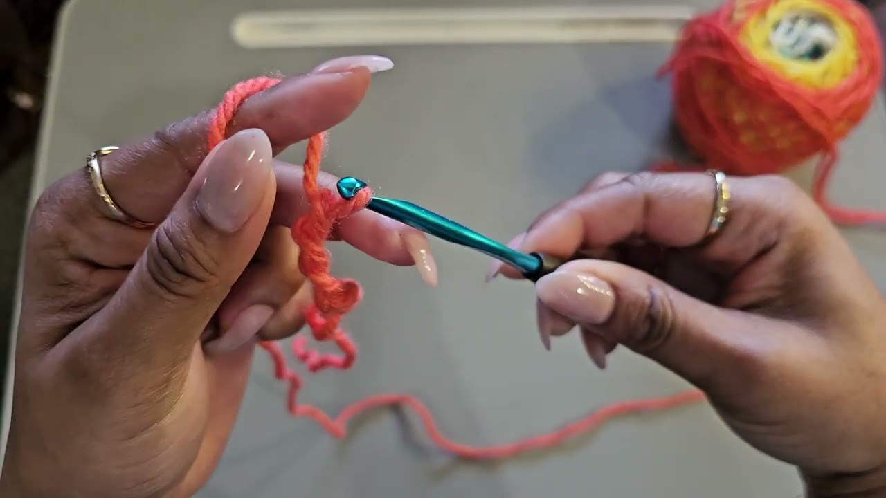 Beginner Crochet Tutorial-Chains and Holding Yarn