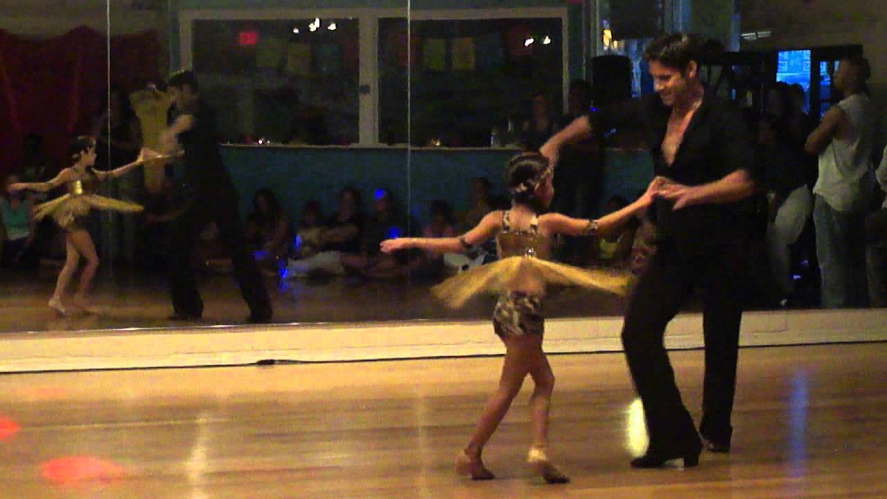 Daniela Avanzini & Rafael Avanzini, Ballroom Dance, Salsa.