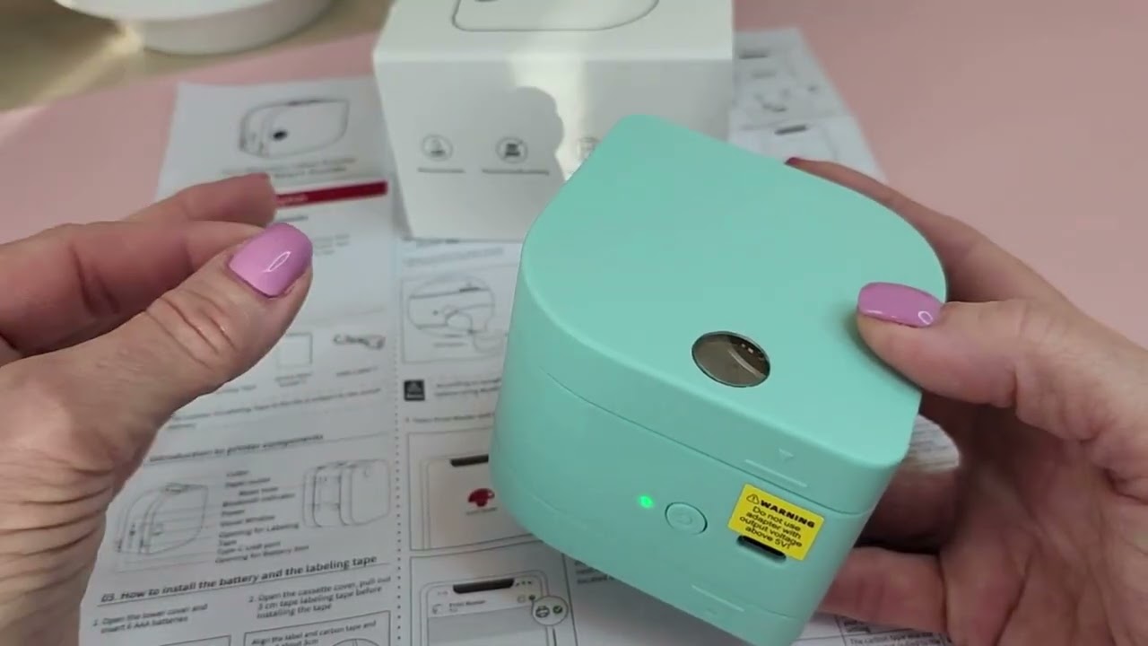 Phomemo P12 Portable Handheld Label Maker