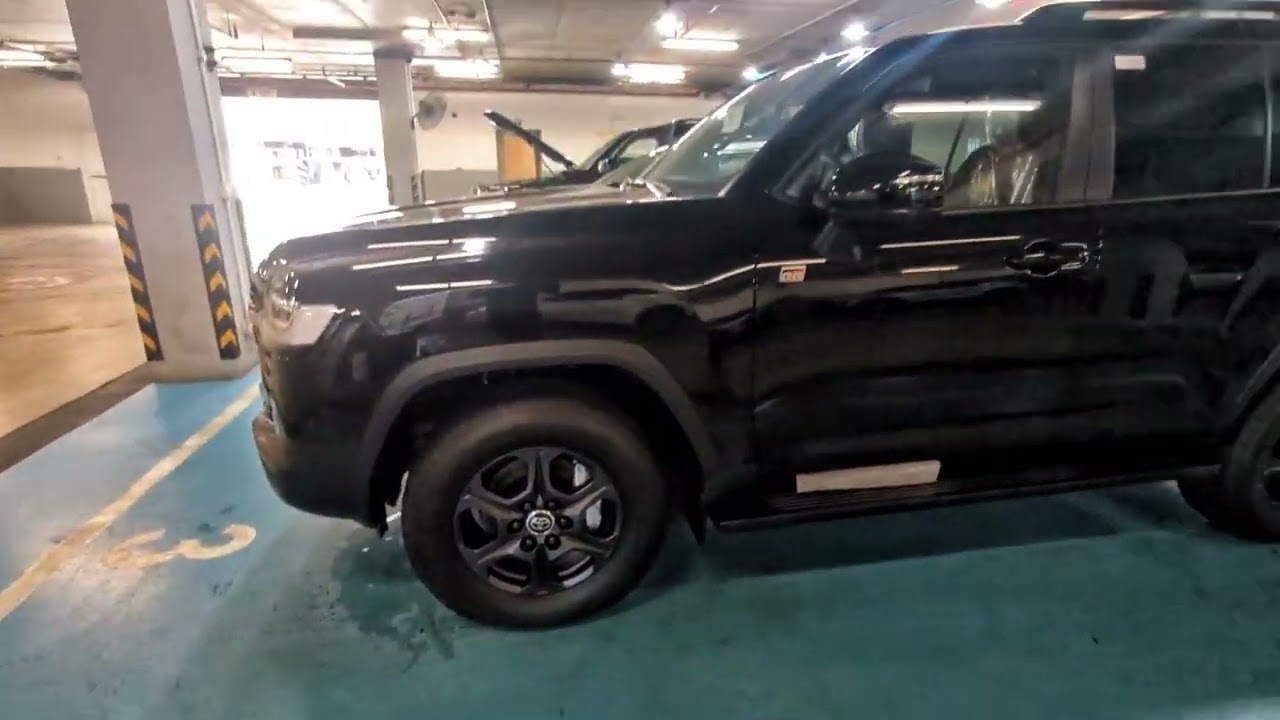 Land Cruiser GR Sport ! Gasoline