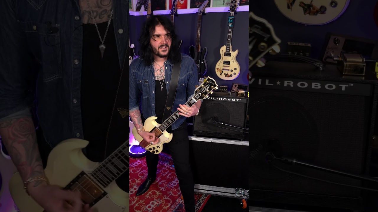 Who Knows This LEGENDARY Riff?!⚡️ #Shorts