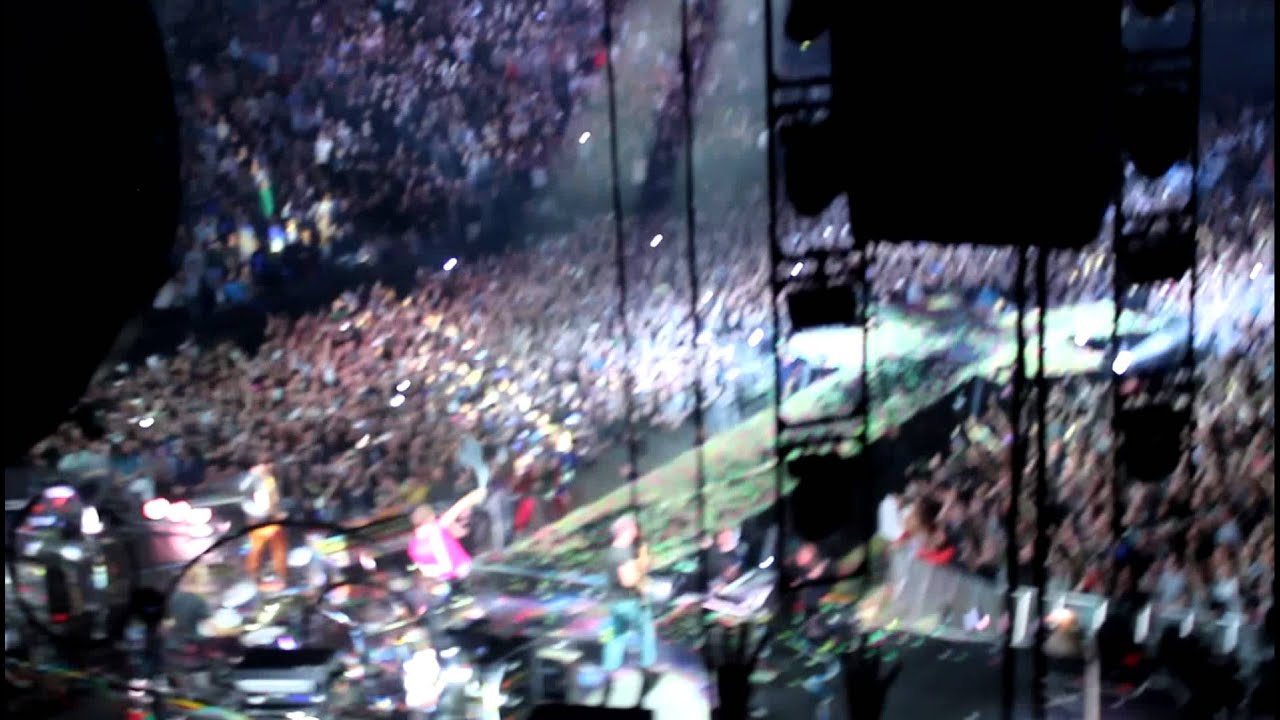 Coldplay (Live) - Rehab Tribute/Fix You/Every Teardrop Is A Waterfall - O2 Arena (London) 9/12/2011