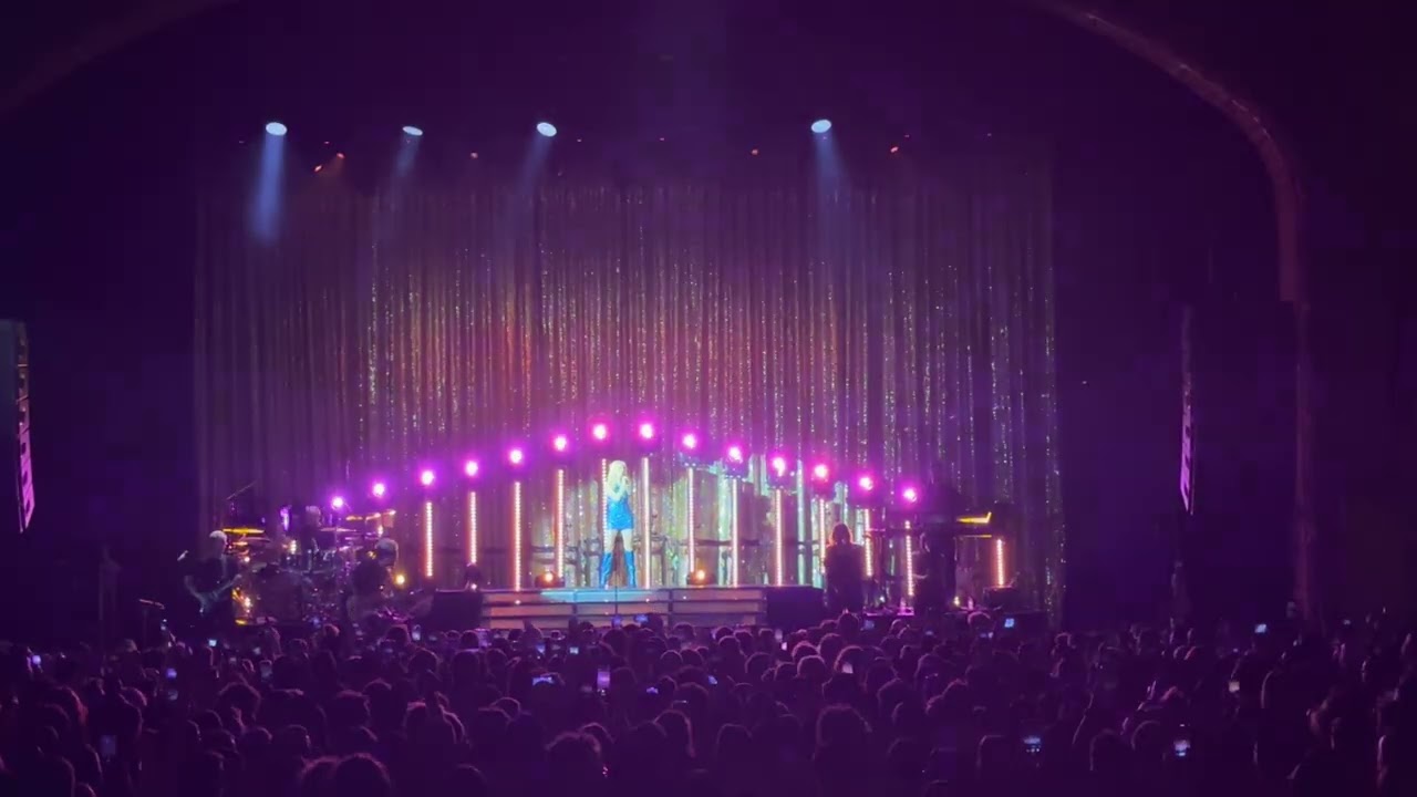 Surrender My Heart LIVE - Carly Rae Jepsen @ The Forum Melbourne 2023-03-13