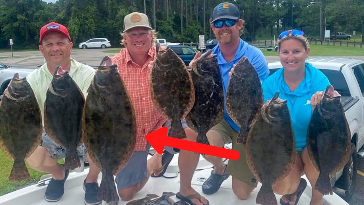 The Trick to Catching Big Flounder & How to Catch Your Limit of Flounder (Flounder Fishing)