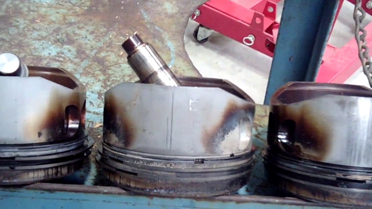 Piston Skirt Scuffing - Grumman Style