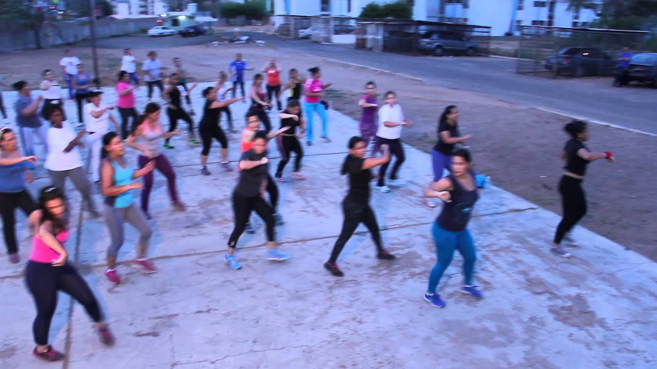 EL PINAR FIT / SUPER CLASE DE BAILOTERAPIA / INVITADA ESPECIAL MILEXIS GONZALEZ