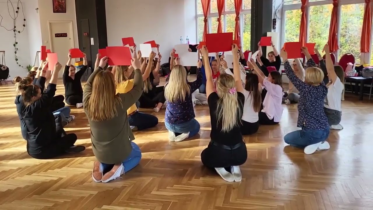 Kto Ty jesteś?- układ z kartkami