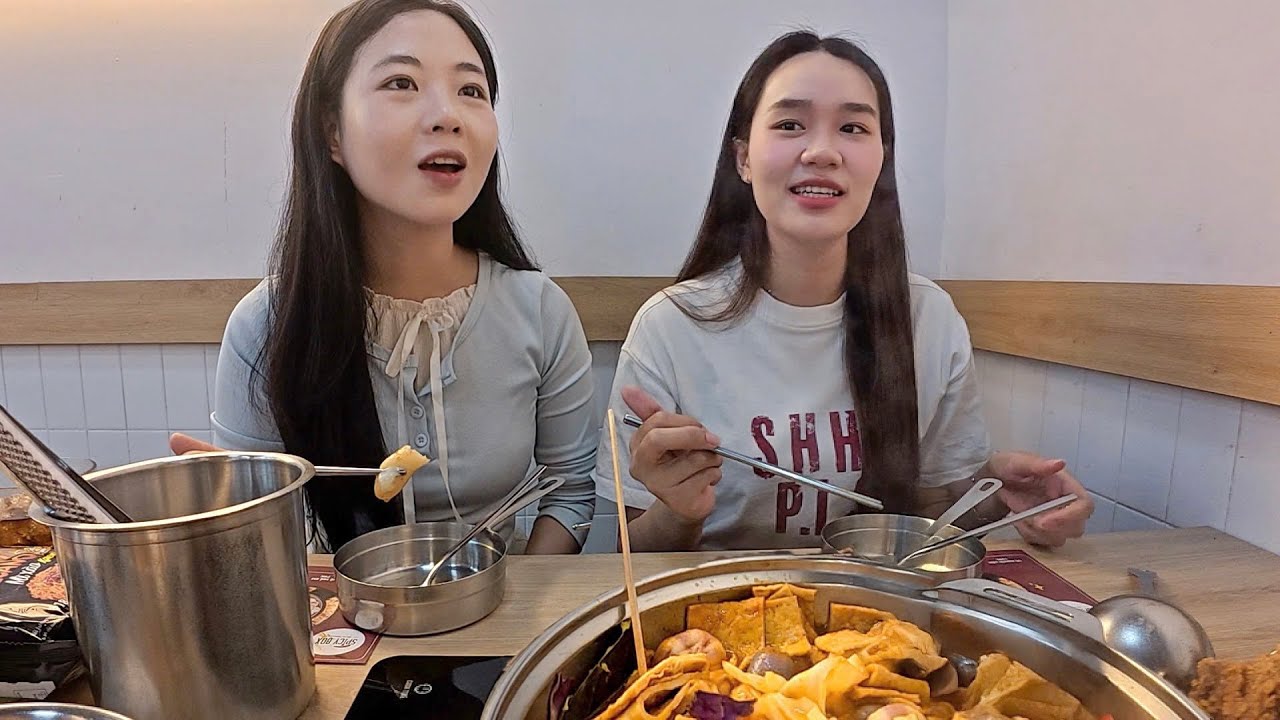 사이 어색한 베트남 신입 직원과 함께 식사를 했습니다