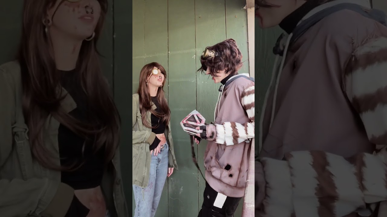 Be aware, anyone could remember this &ldquo;Creepypasta&rdquo; [Ticci Toby and Clockwork Creepypasta Cosplays]