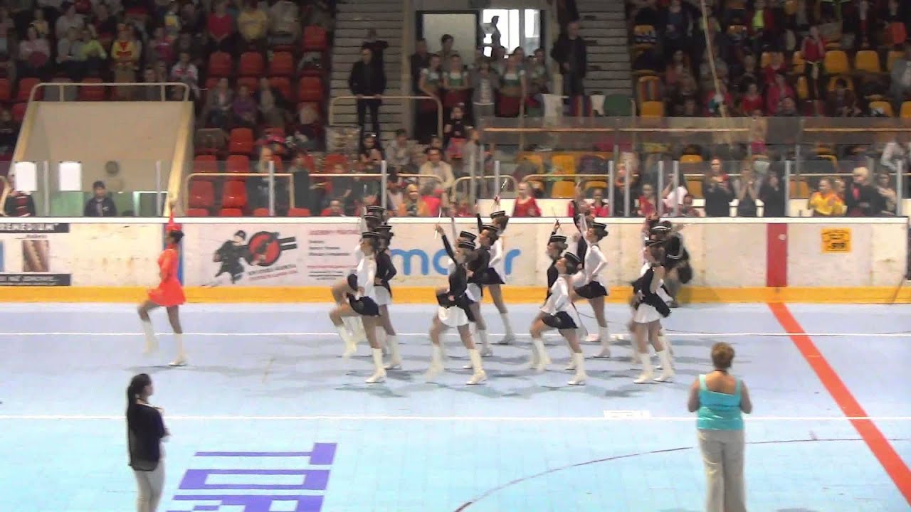 Tęcza I Racib&oacute;rz MP Opole 2013 przemarsz seniorki