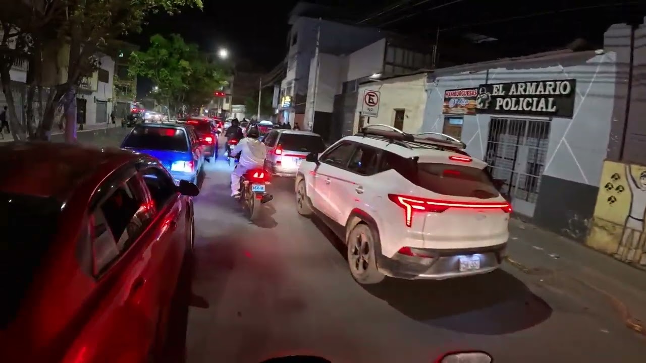 CHICLAYO NOCTURNO / PREVIO A FIESTAS NAVIDEÑAS 