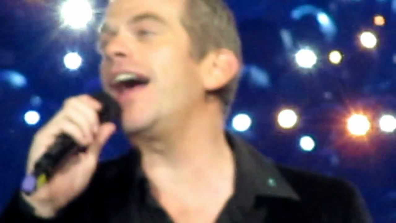 Garou dans Roméo et juliette   a Amnéville054.MOV