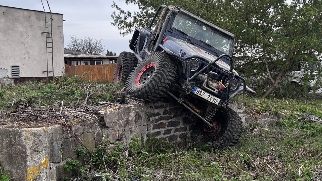 Jeep wrangler TJ trial race