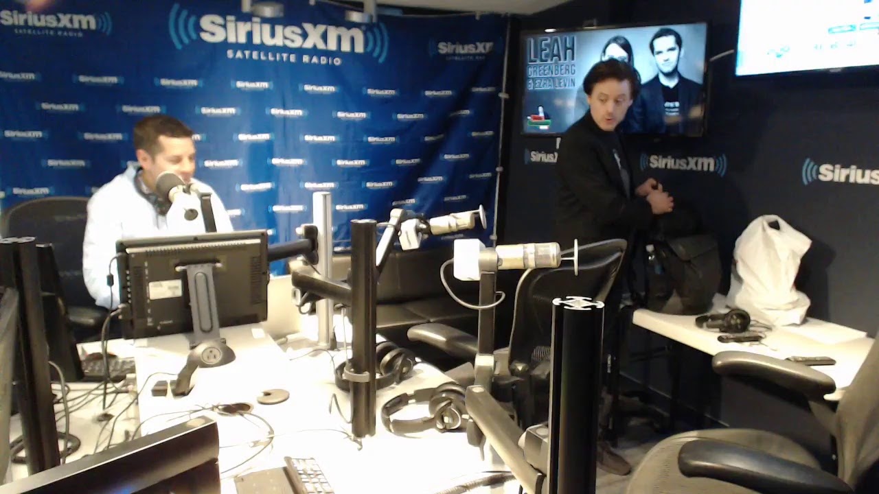 Indivisible's Leah Greenberg & Ezra Levin LIVE in studio