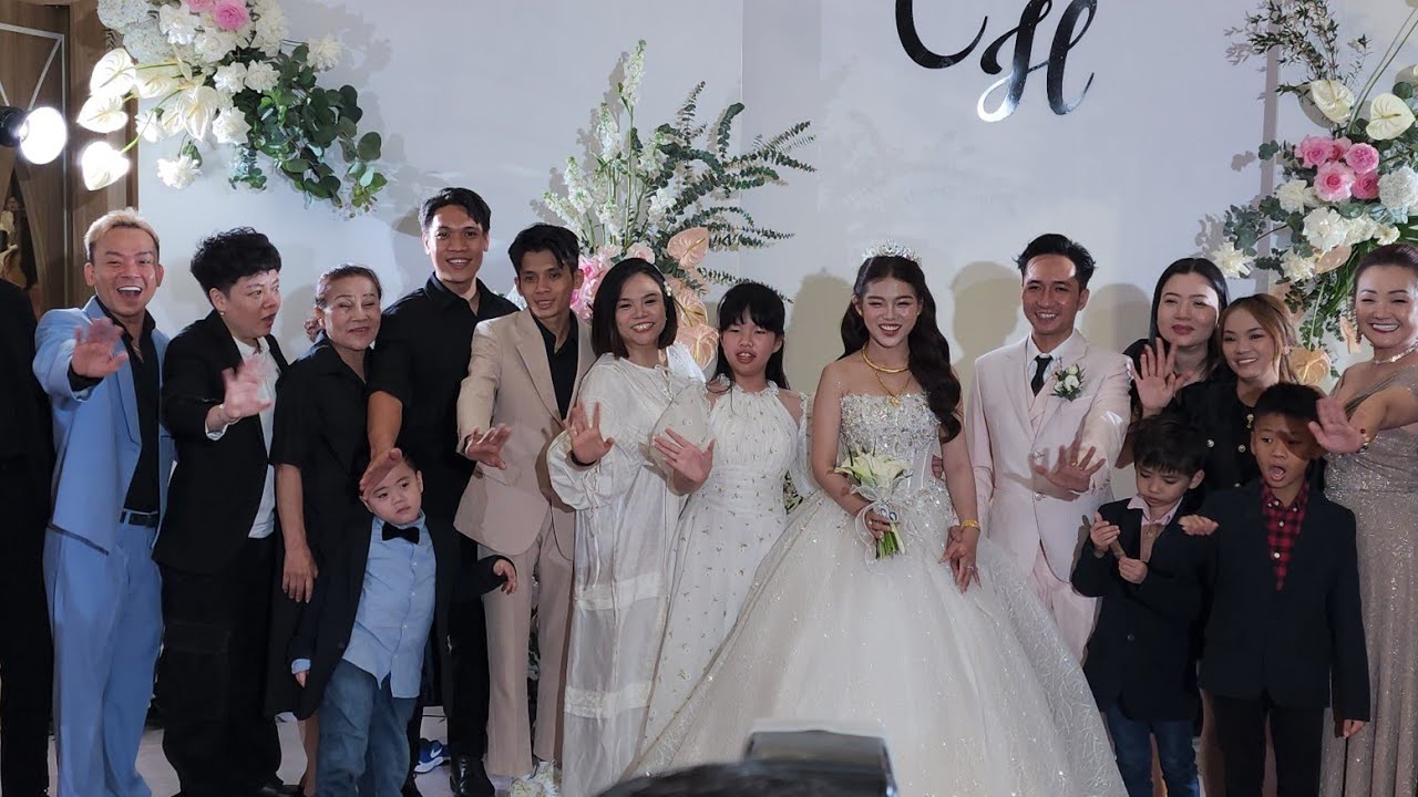 Đám cưới Phạm Tuyết Nhung: Ba Tèo, Đức Hiếu, Thiêng Ngân, QUỲNH TRANG, anh chị em nhà ns Phi Nhung