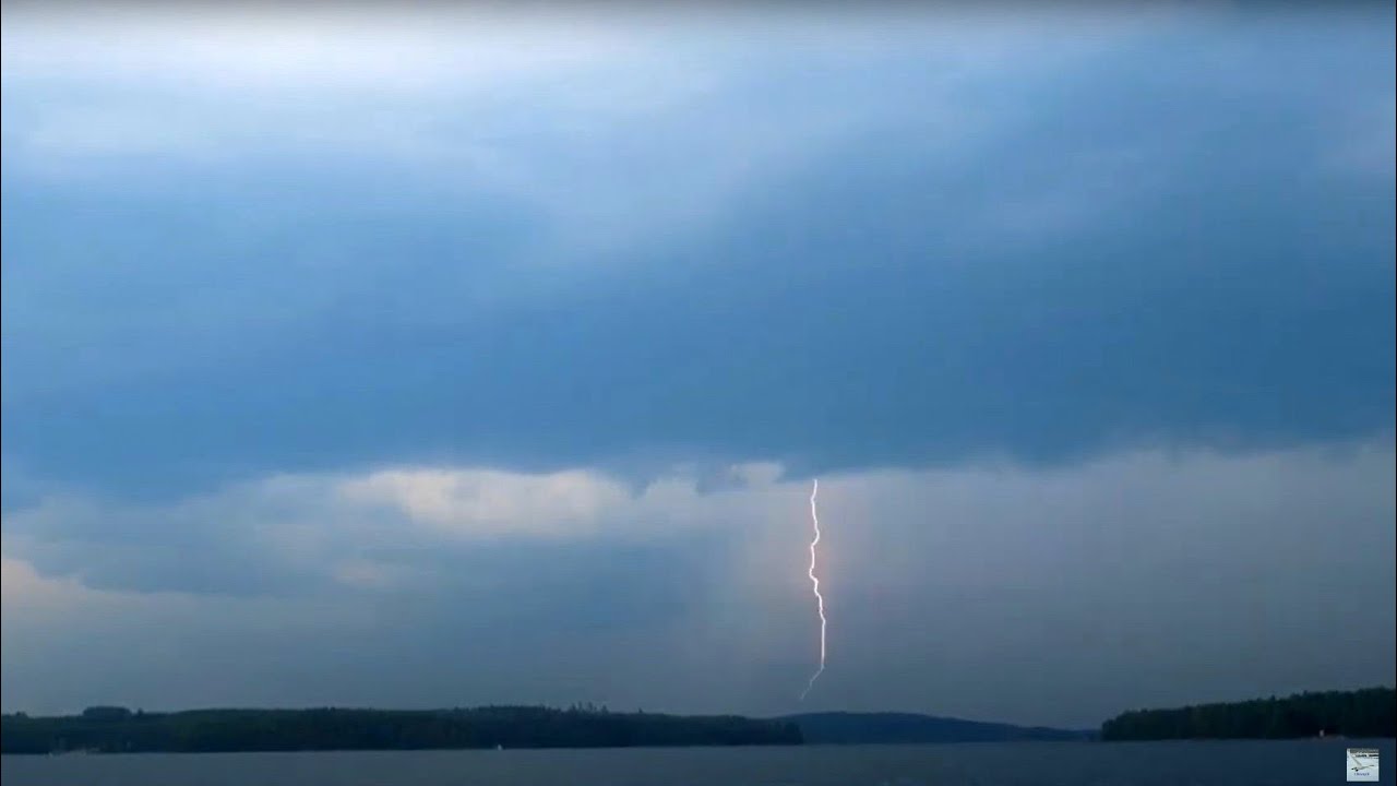 Thunderstorm on Lake Pihlajavesi / relaxing nature sounds