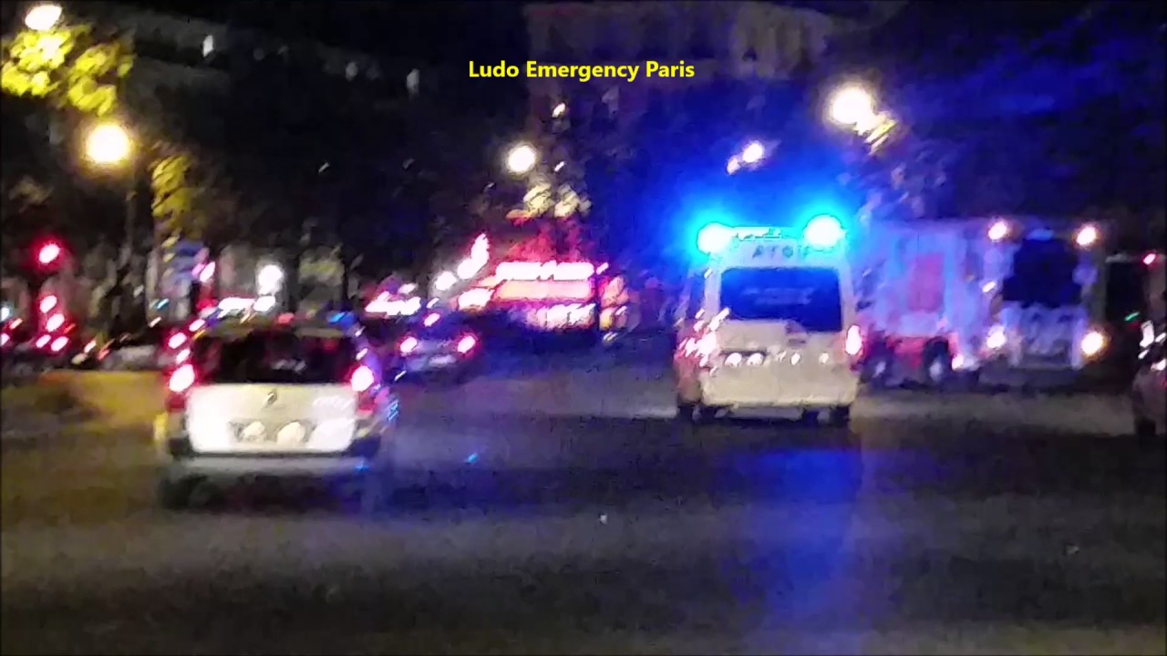 Ambulance ATSU 75 en Urgence Paris Emergency Ambulance responding