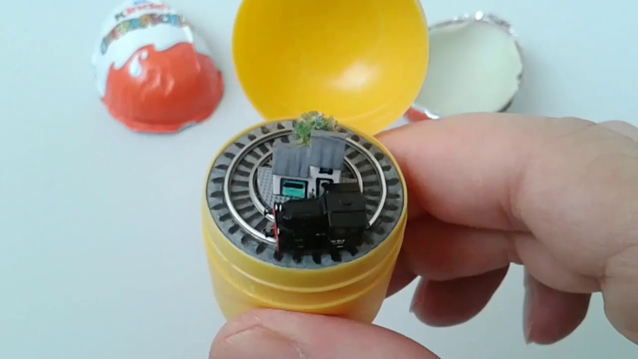T-Gauge: Kleinste Modellbahn Anlage der Welt in einem &Uuml;-Ei