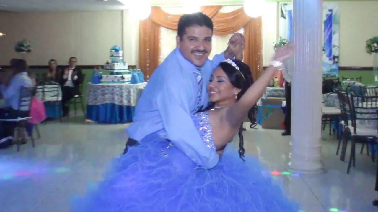 Vals moderno con Papa Xv años