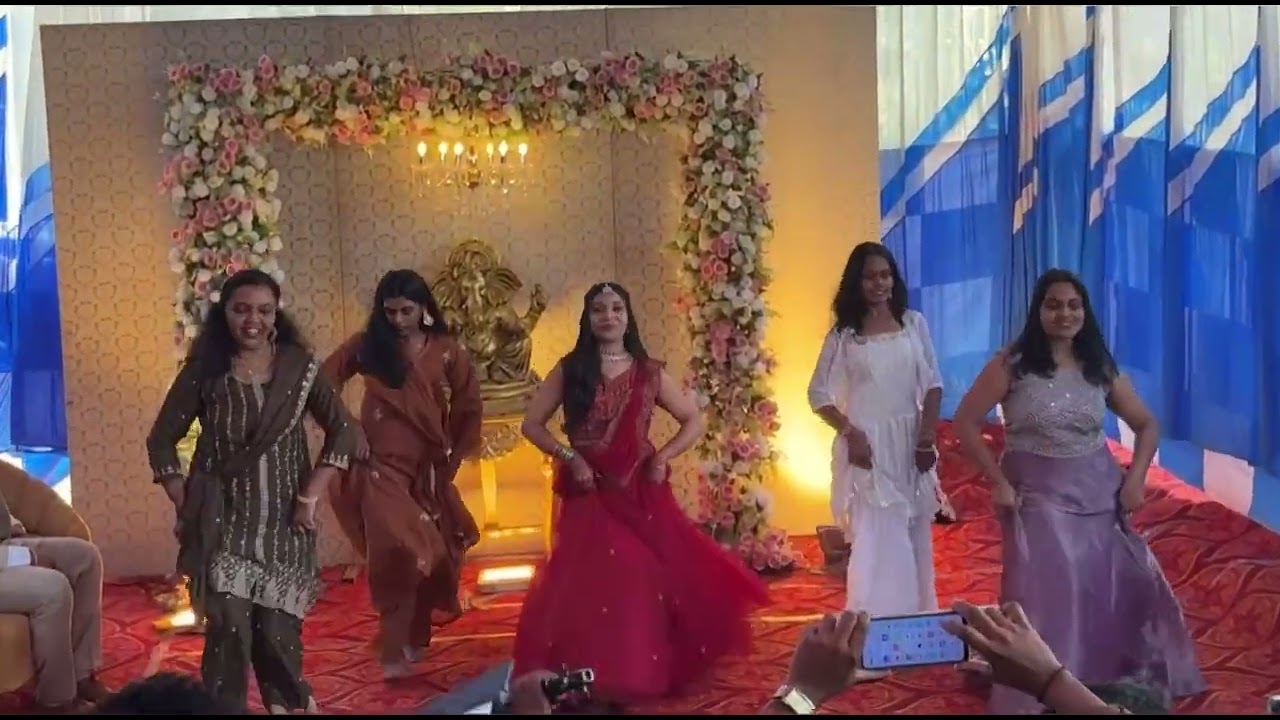 Engagement dance || viral dance |karimizhiyale ||  Kannodu kannidayum | dheko dheko 