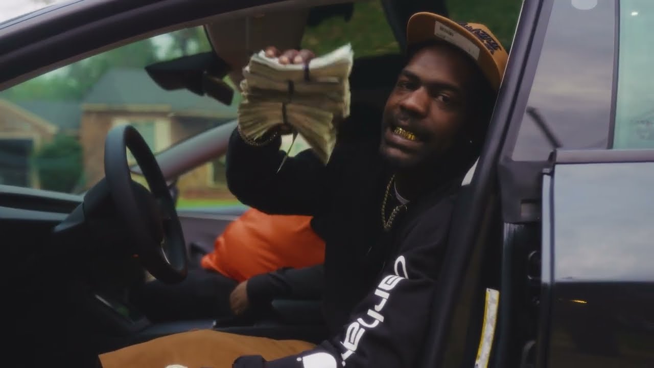 Nickoe - Chicken Talk (Official Video)