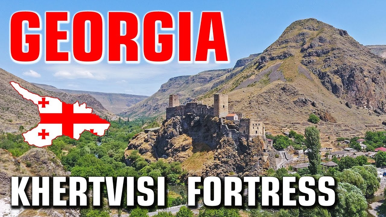 Wycieczka do Gruzji - lot nad fortecą Khertvisi, odkrycie z powietrza