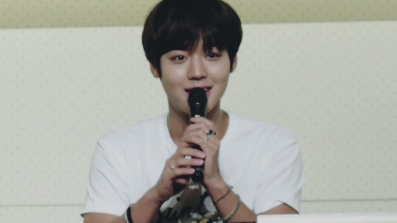 190401 박지훈 페럼홀 팬사인회-어 나도 집에 안가야지
