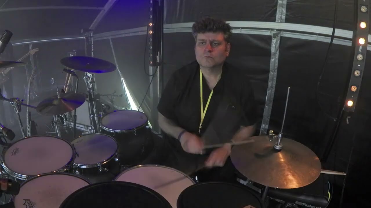 Primary - Cure cover from tribute band Liqueur at Tidal Gathering Festival
