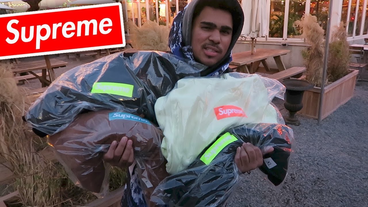 PICKING UP SUPREME BOX LOGO HOODIE F/W 17
